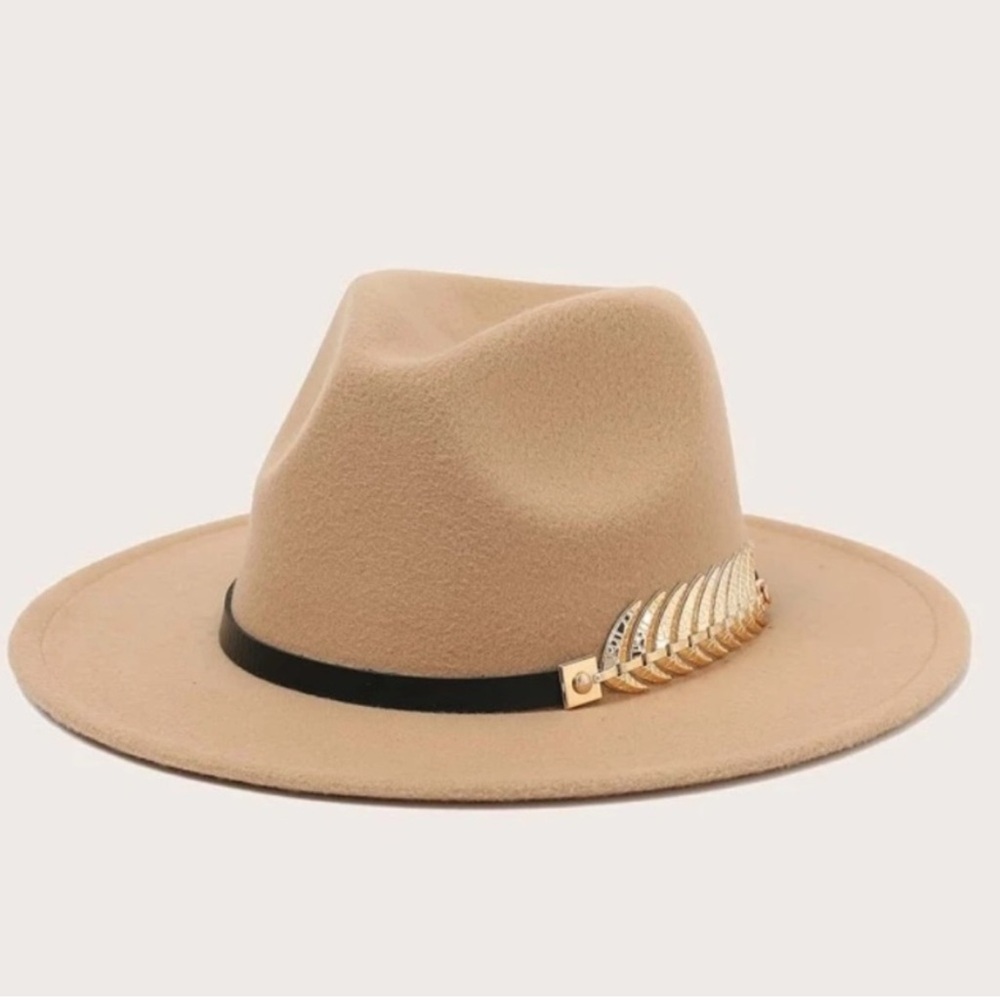 Elegant Tan Fedora with Gold Accent
